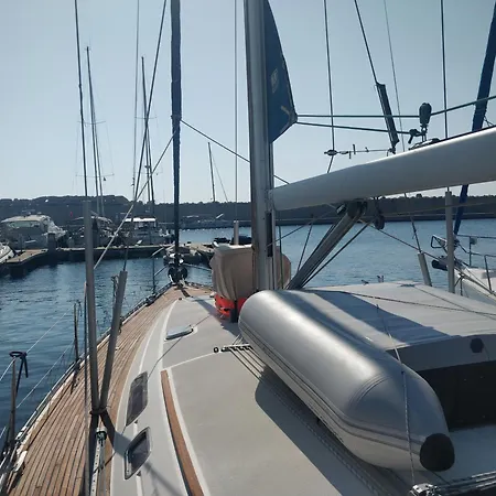 Day Cruise On Sailboat 3 Bays- Drinks-snacks-lunch, Swimm-snorkeling-paddle 6 Tekne *